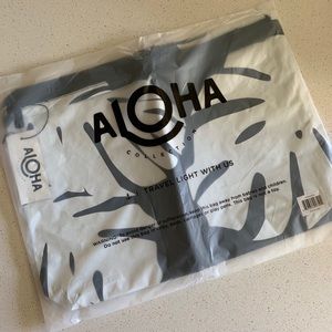 Aloha Collection Monstara Max Pouch